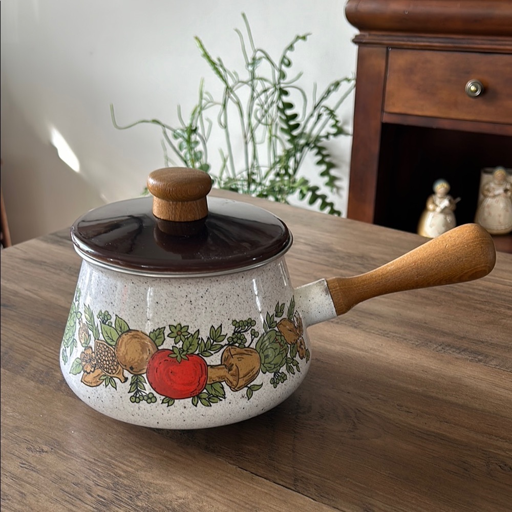 Vtg 70’s Spice Of Life Fondue Pot - Enamelware Vegetable Medley Cottage core